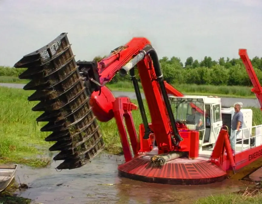 AMPHIBEX | The most versatile and complete range of amphibious dredgers in the world.